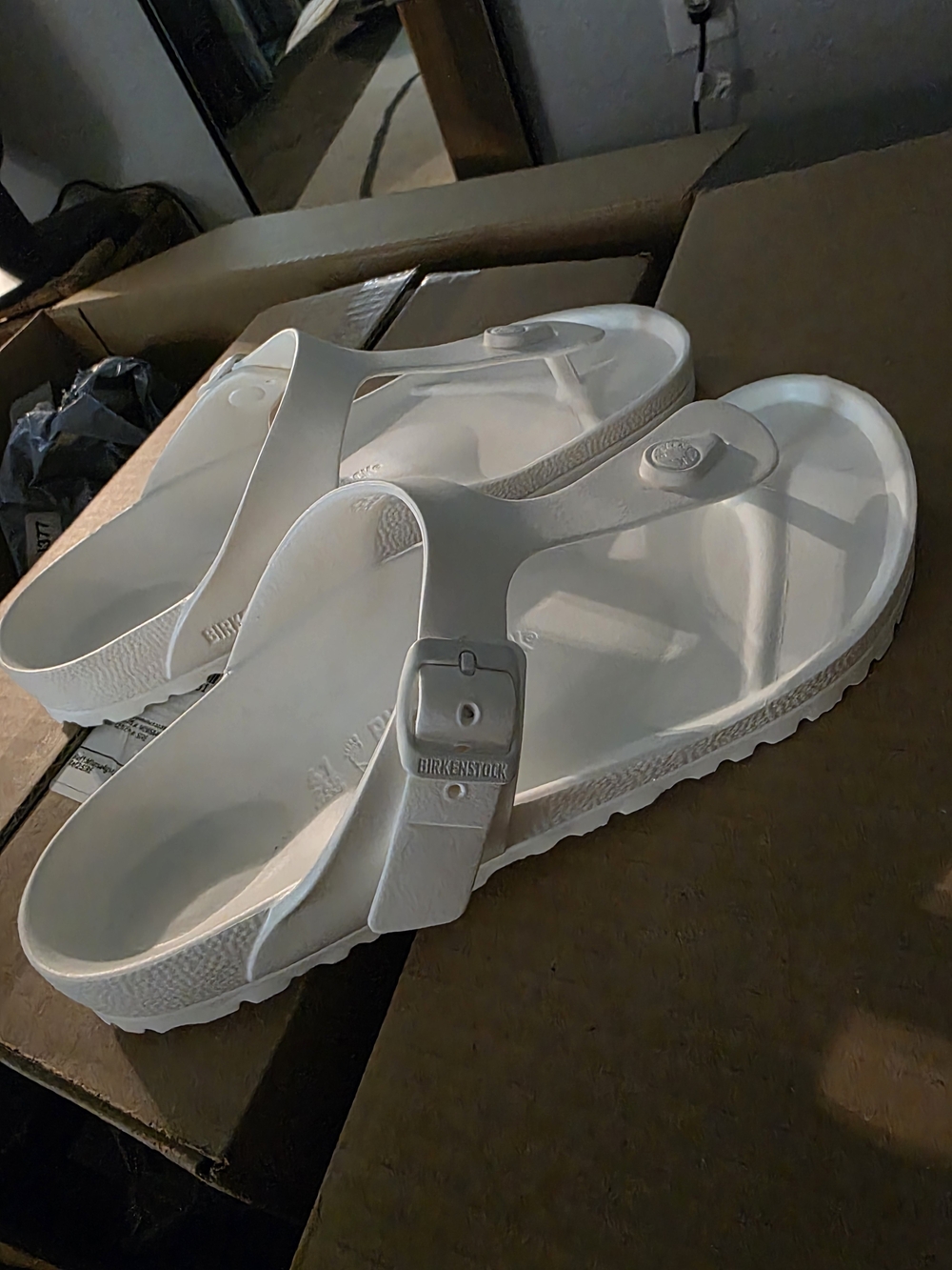 Birkenstock White EVA Thong Sandals with Buckle Mens 11 Womens 10